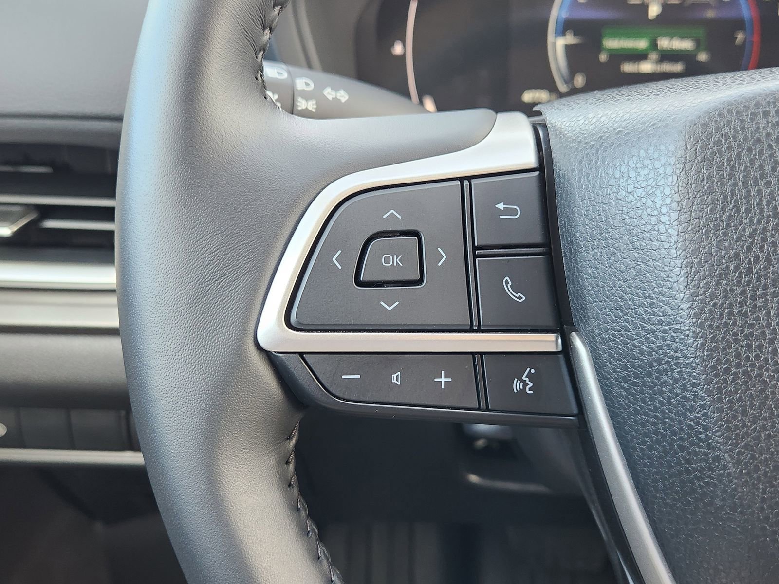 Used 2025 Toyota Grand Highlander AWD image 31