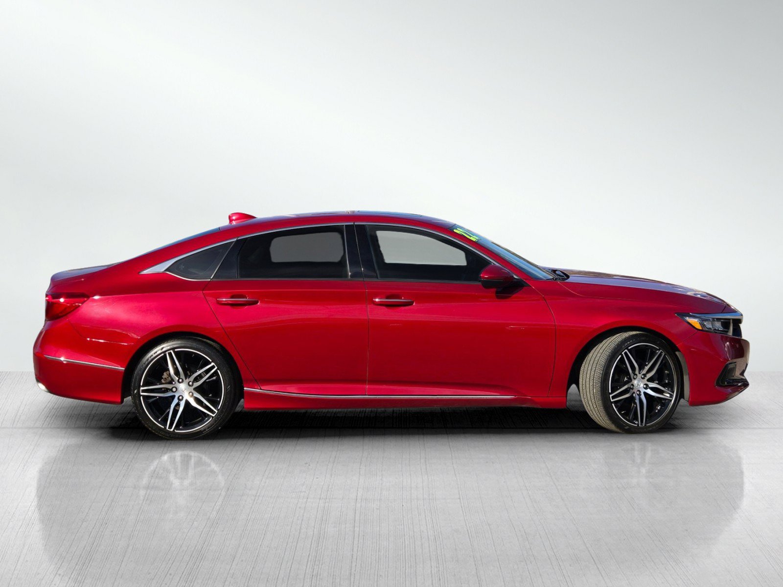Used 2022 Honda Accord Touring image 3