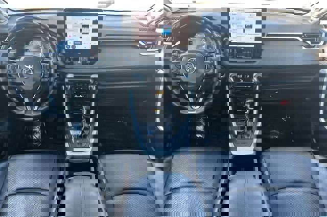 Used 2024 Toyota RAV4 Limited w/ Advanced Technology Package image 15