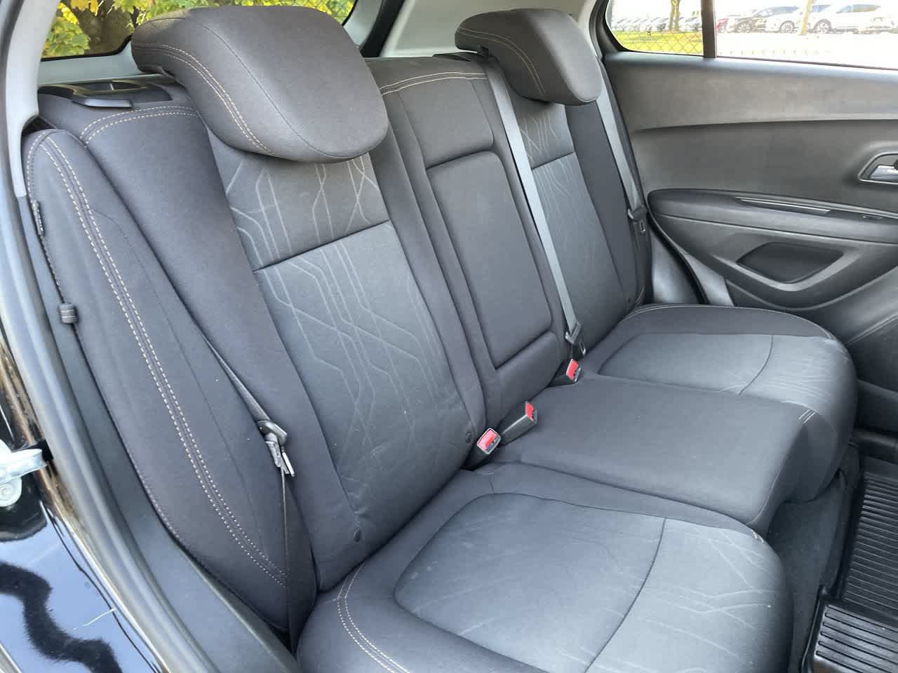 Used 2019 Chevrolet Trax LT FWD image 15