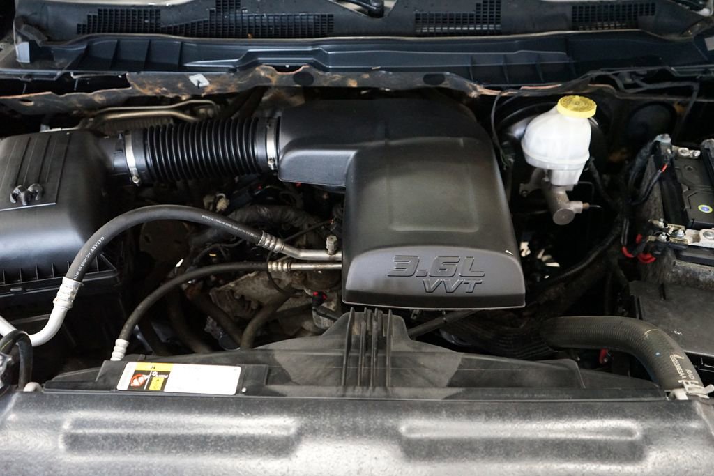 Used 2019 RAM 1500 Express w/ Express Value Package AWD/4WD image 45