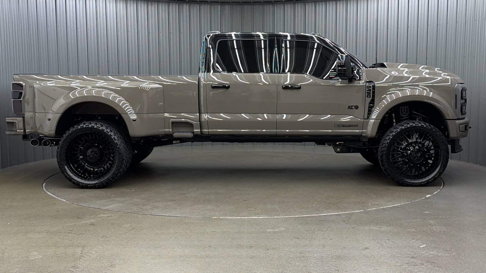 Used 2026 Ford F450 Platinum w/ Platinum Plus Package AWD/4WD image 6