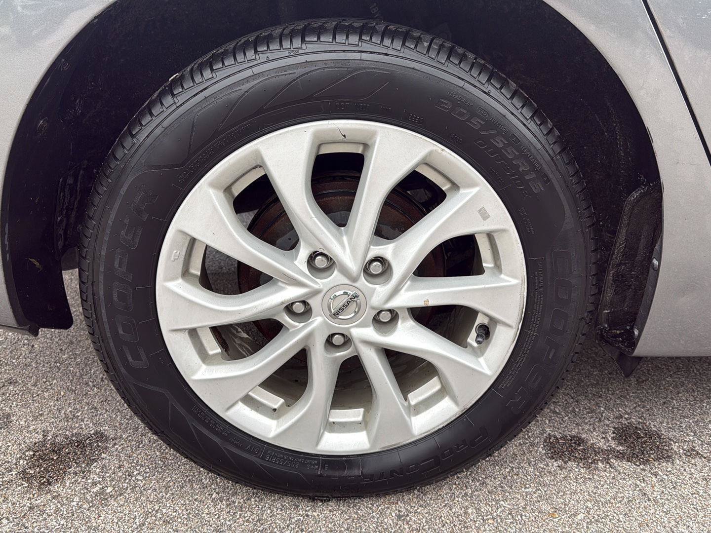Used 2019 Nissan Sentra SV FWD image 13