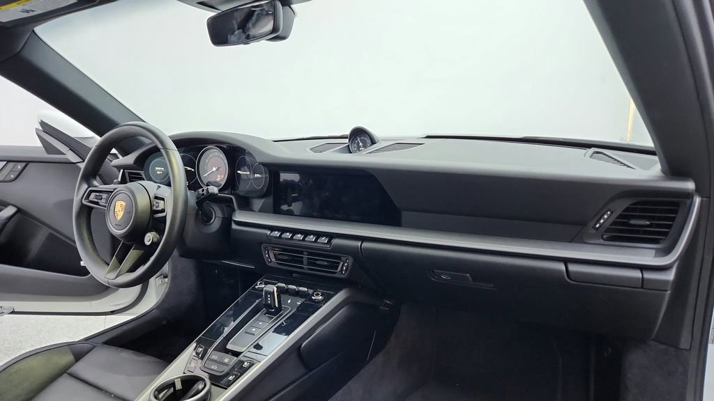 Used 2020 Porsche 911 Carrera 4S AWD/4WD image 29