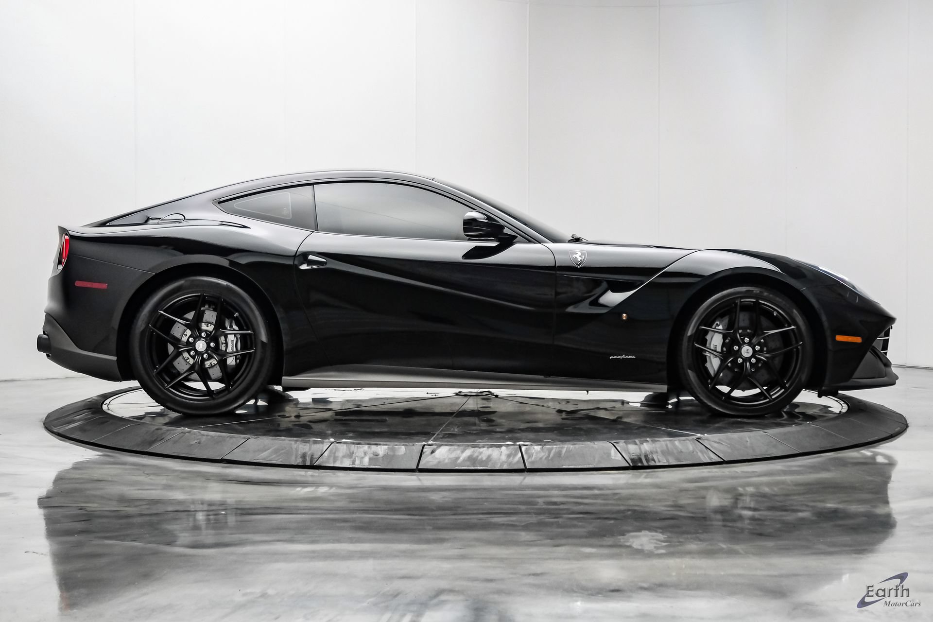 Used 2017 Ferrari F12 Berlinetta RWD image 24