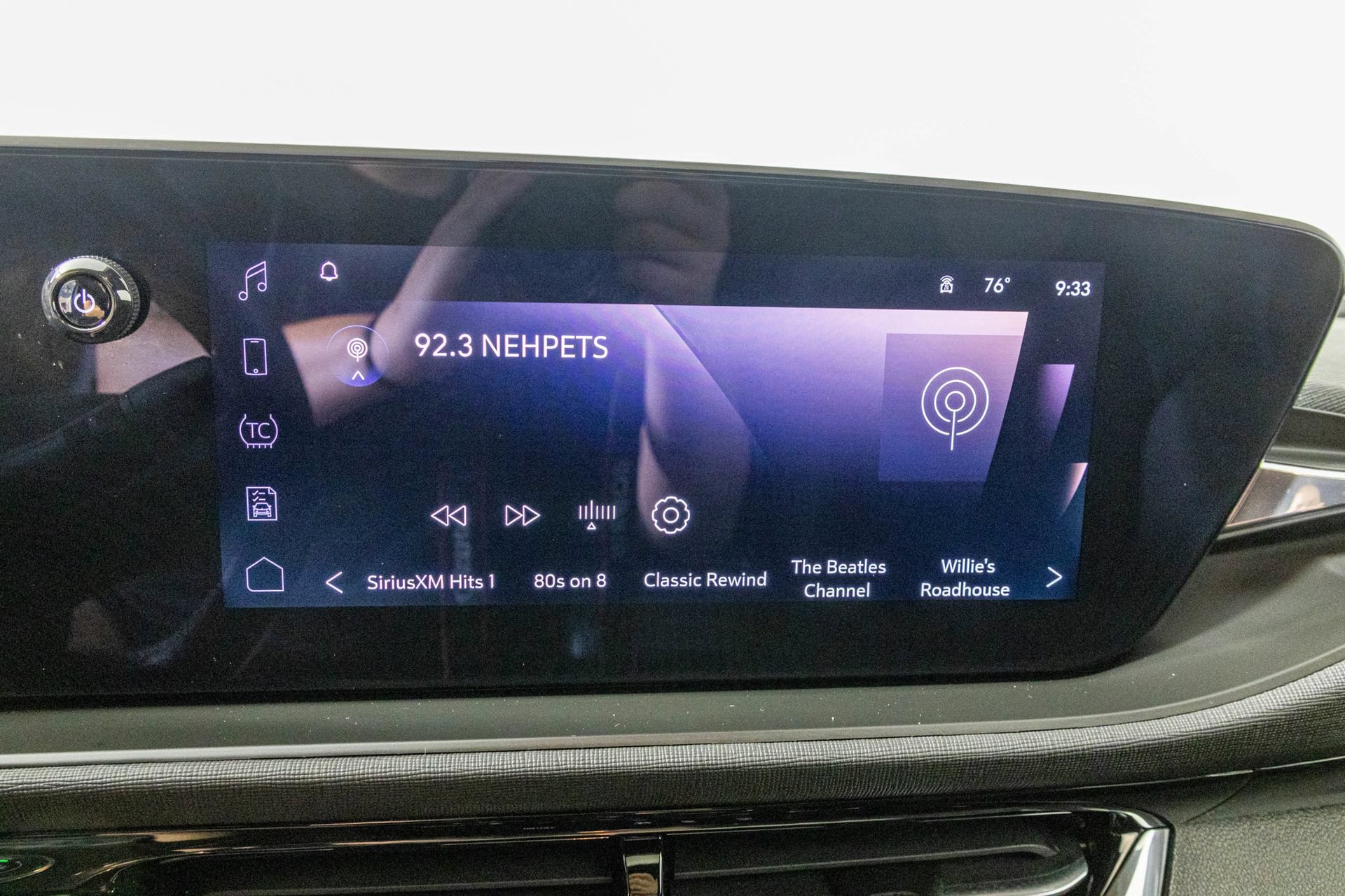 Used 2025 Buick Envista Sport Touring w/ Convenience I Package FWD image 28