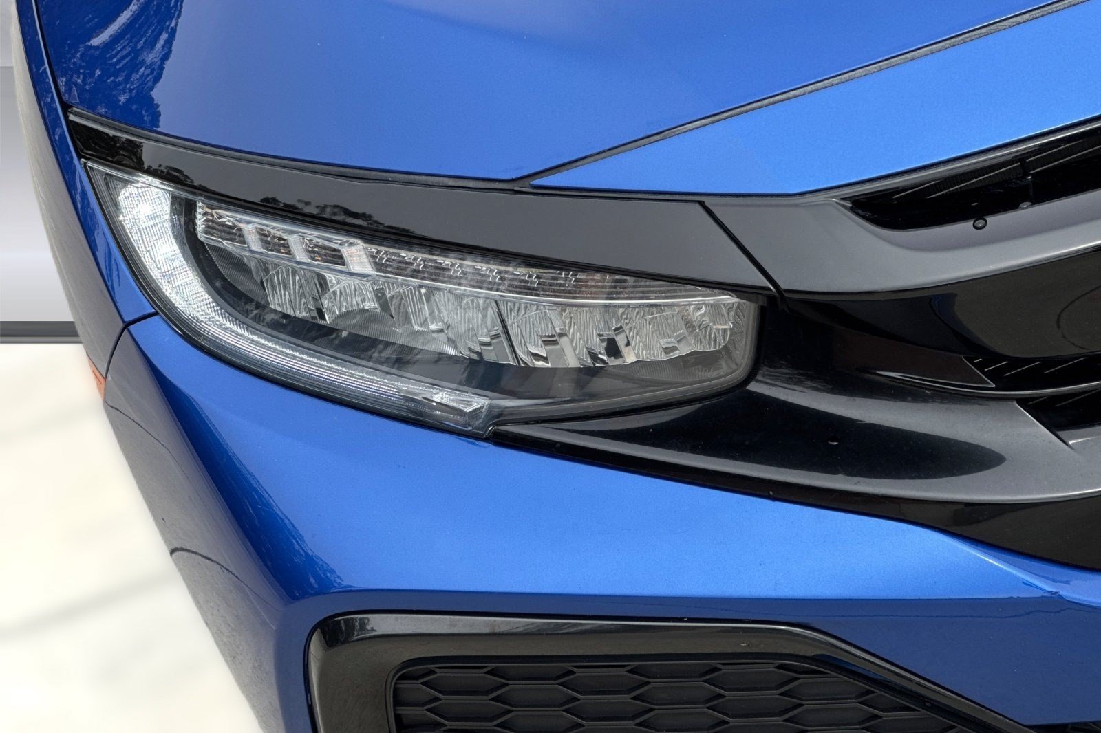 Used 2018 Honda Civic Sport Touring image 11