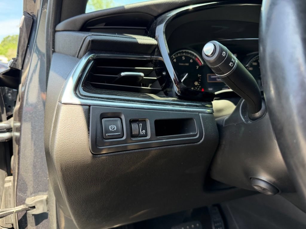 Used 2020 Cadillac XT5 Premium Luxury FWD image 14