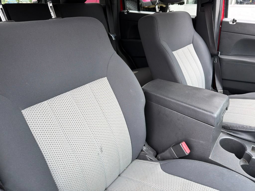 Used 2010 Jeep Liberty Sport w/ Popular Equipment Group AWD/4WD image 21