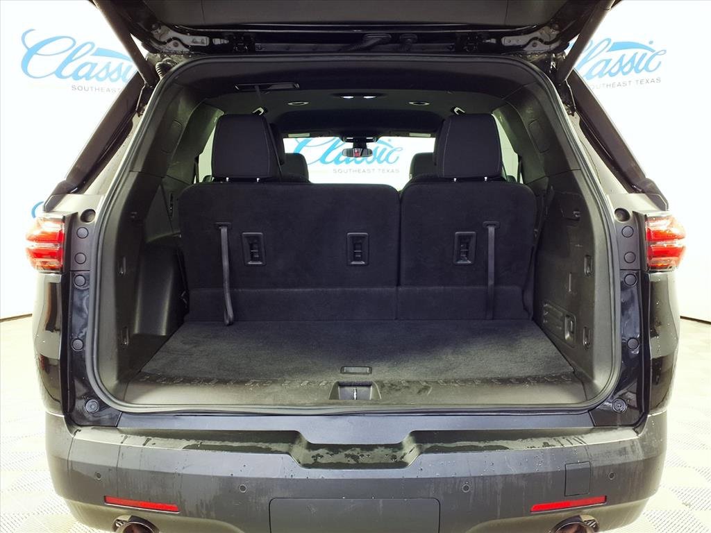 Used 2022 Chevrolet Traverse LT image 10