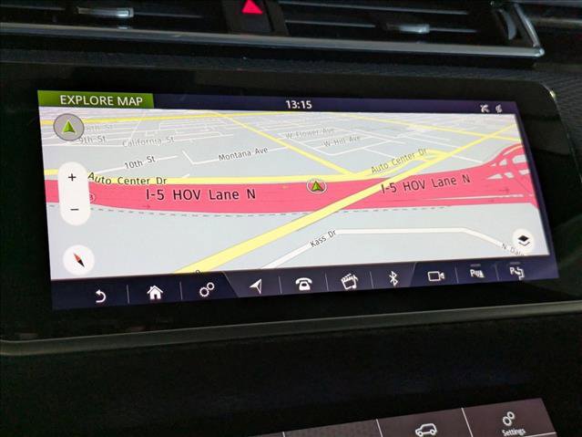 Used 2019 Land Rover Range Rover Velar R-Dynamic SE image 15