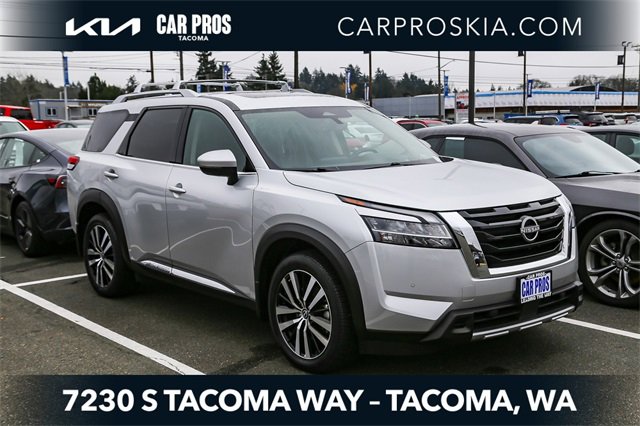 Used 2023 Nissan Pathfinder Platinum w/ Cargo Package