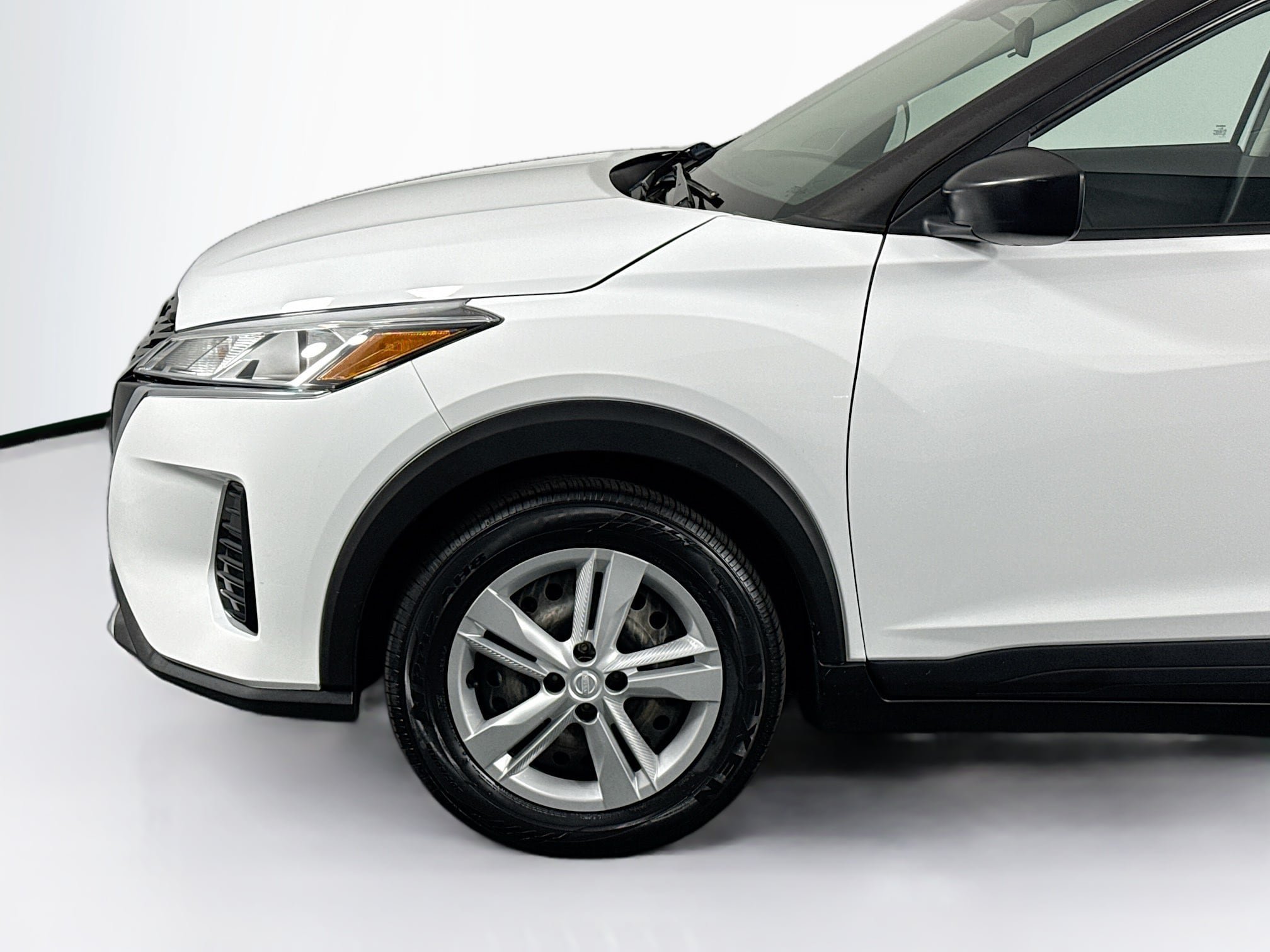 Used 2023 Nissan Kicks S FWD image 35