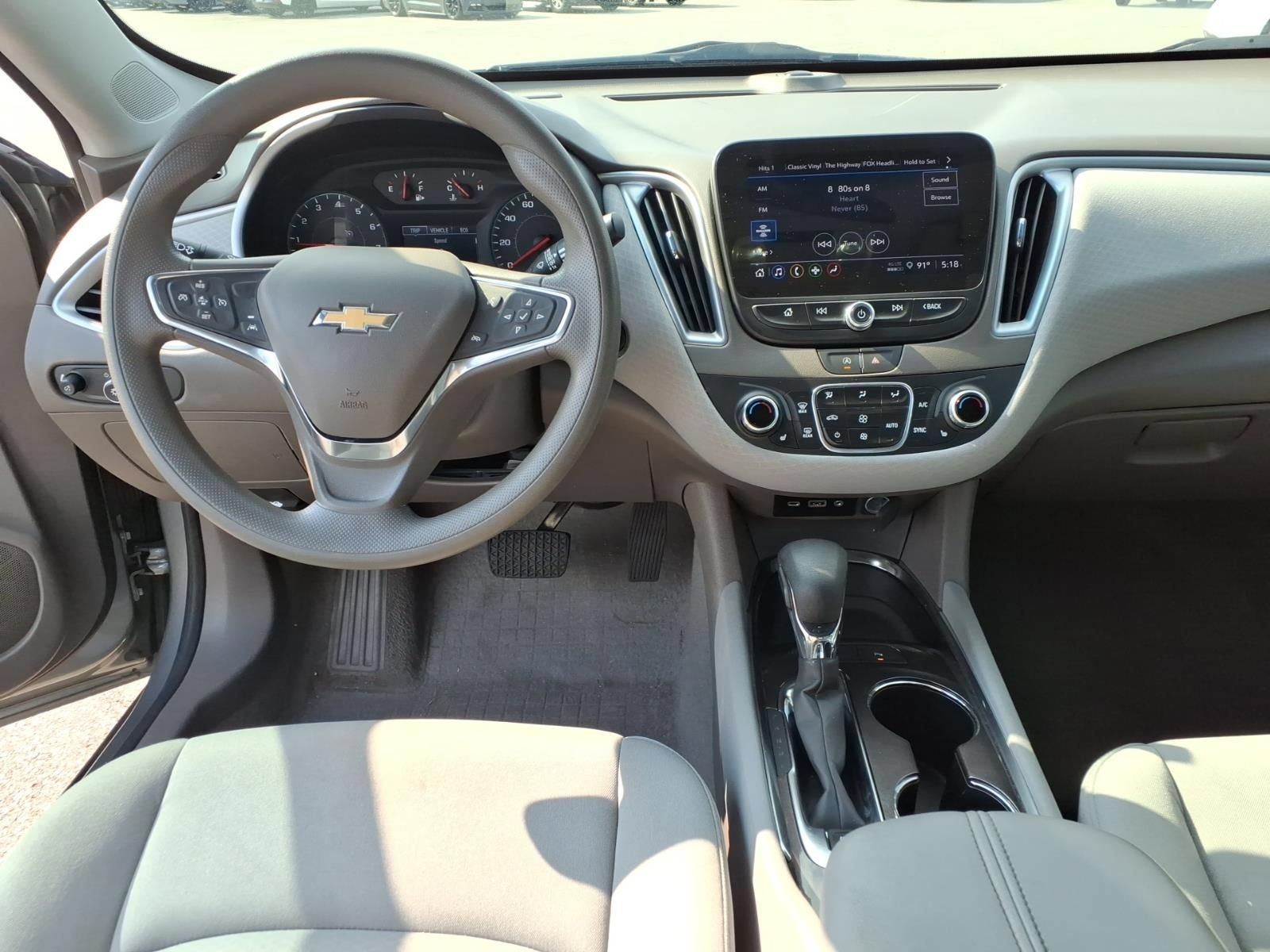 Used 2024 Chevrolet Malibu LT FWD image 13