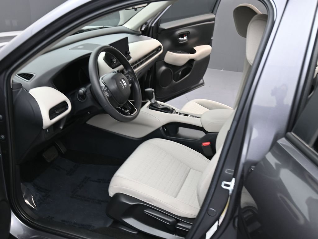 Used 2025 Honda HR-V LX image 11