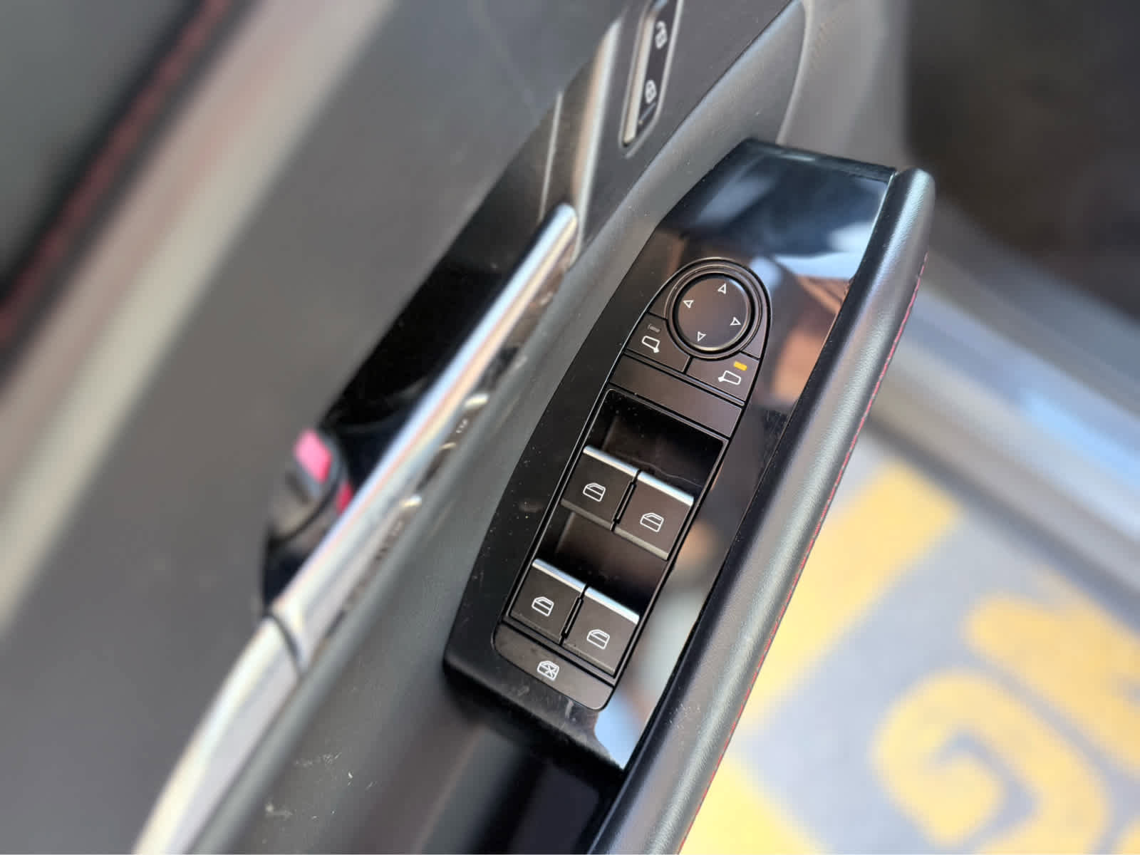 Used 2025 MAZDA CX-30 AWD 2.5 S w/ Preferred Package image 13