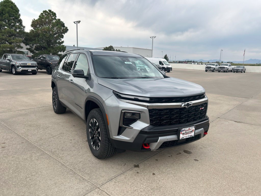 New 2026 Chevrolet Traverse Z71 w/ Enhanced Driving Package AWD/4WD image 8