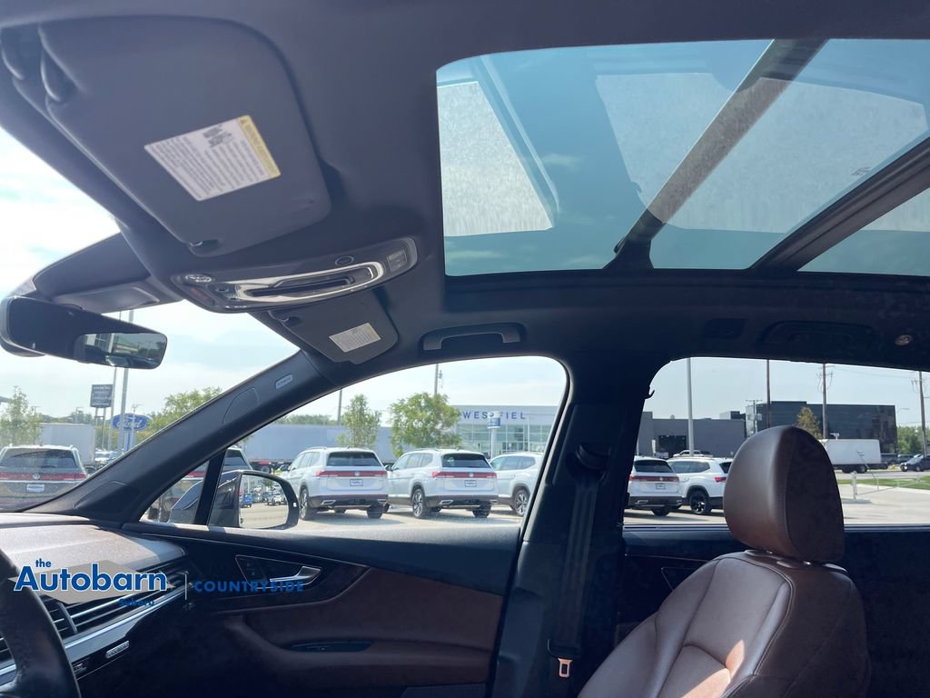 Used 2018 Audi Q7 3.0T Prestige AWD/4WD image 19