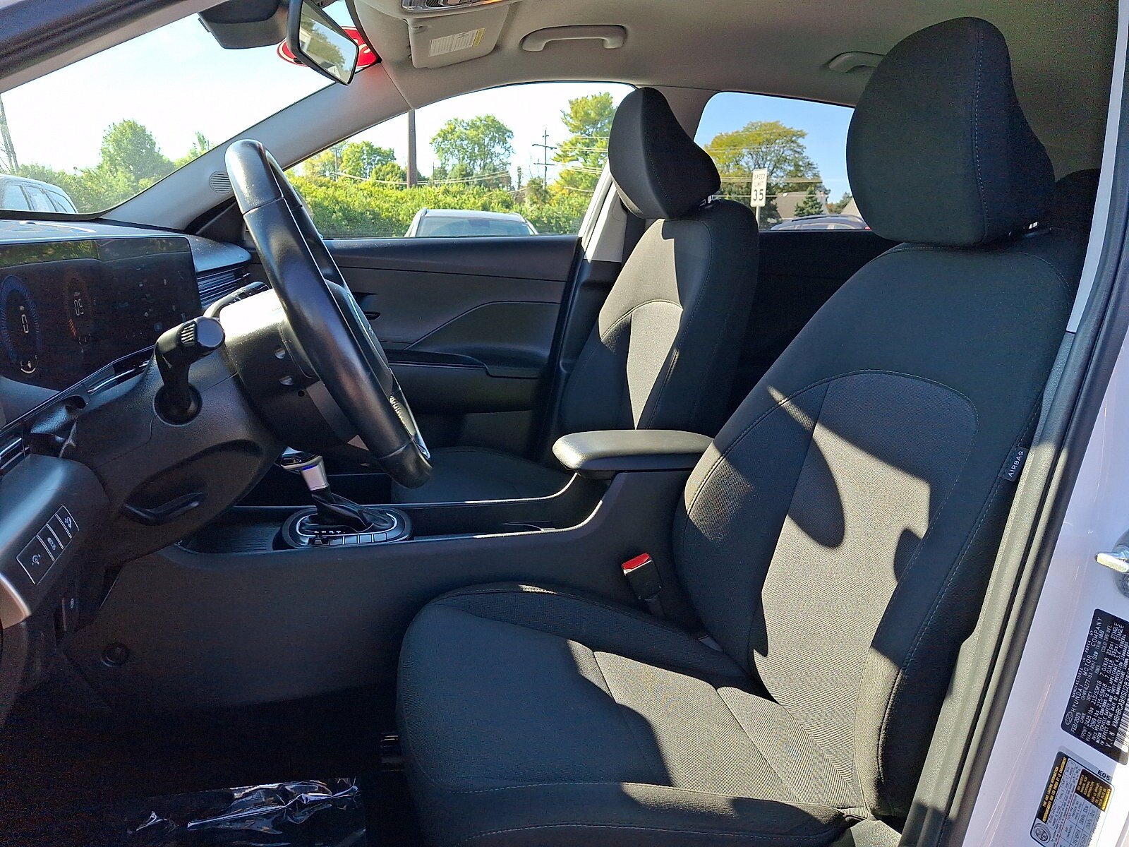 Used 2025 Hyundai Kona SEL AWD/4WD image 13