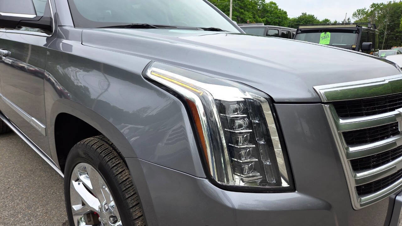 Used 2018 Cadillac Escalade ESV Premium Luxury AWD/4WD image 20