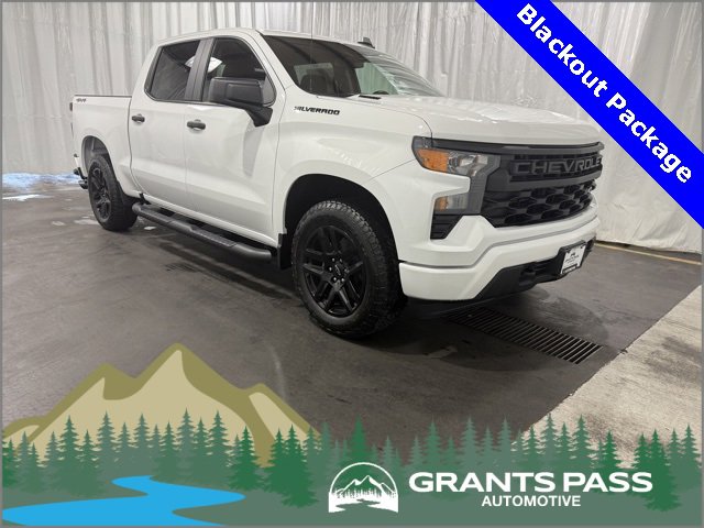 New 2025 Chevrolet Silverado 1500 Custom w/ Turbomax Blackout Package