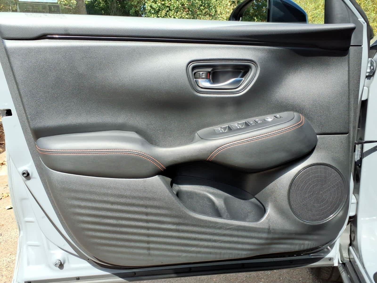 Used 2025 Honda HR-V Sport image 13