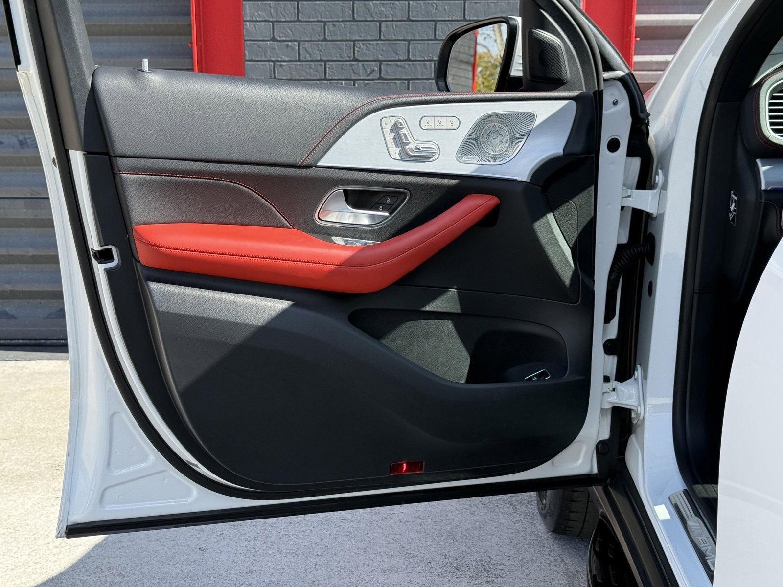 Used 2024 Mercedes-Benz GLE 53 AMG 4MATIC Coupe image 11