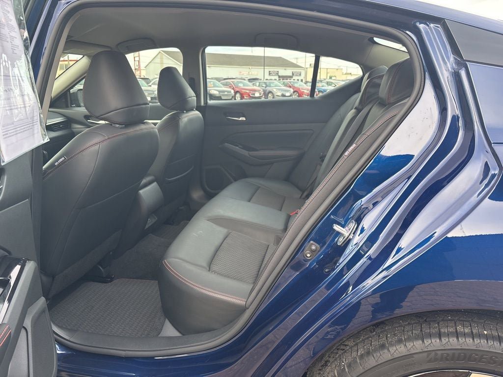 Used 2024 Nissan Altima 2.5 SR AWD/4WD image 30