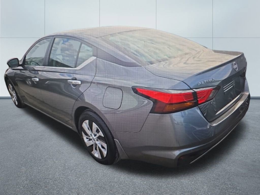 Used 2024 Nissan Altima 2.5 S image 5