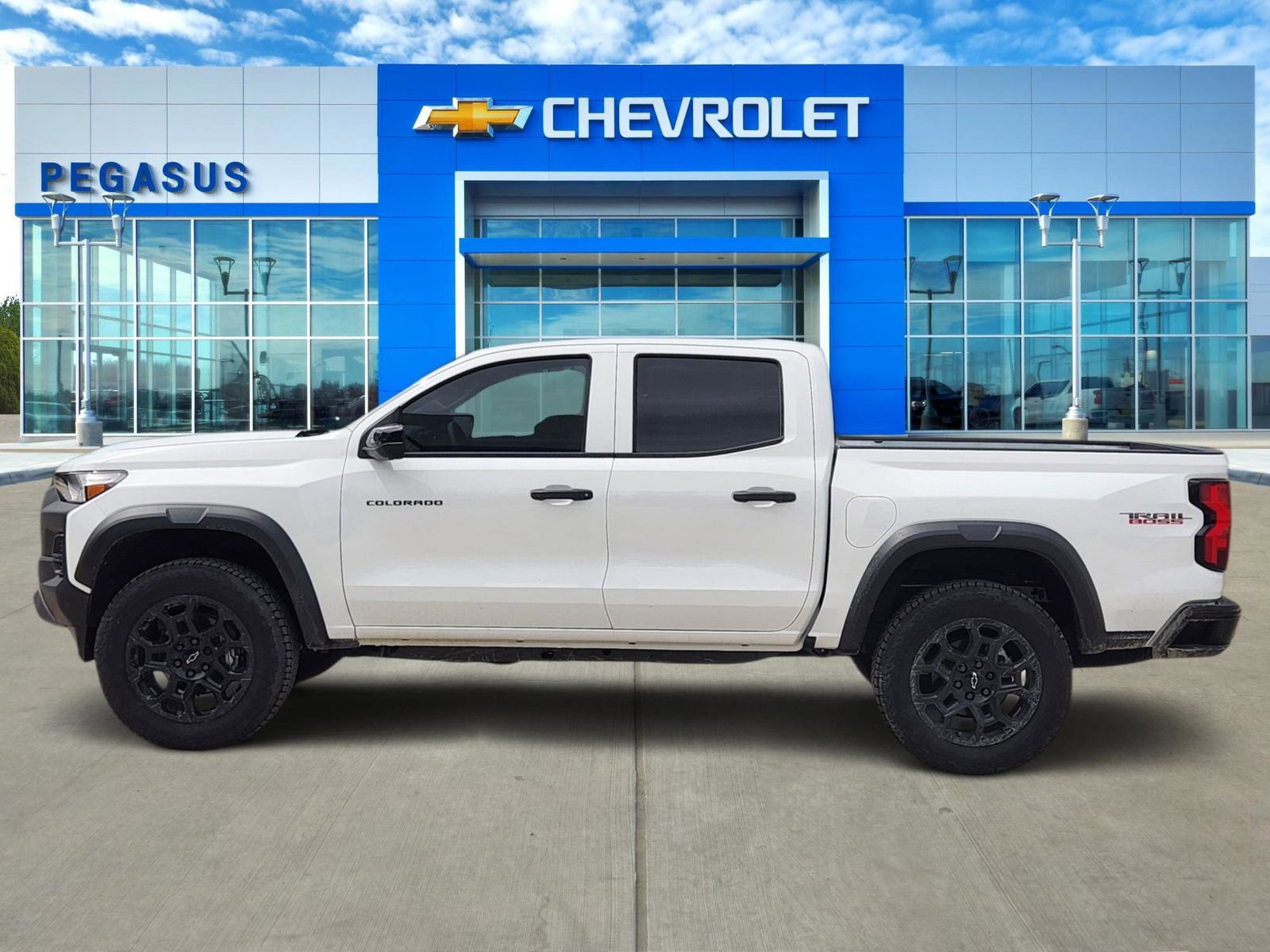 New 2026 Chevrolet Colorado Trail Boss AWD/4WD image 3
