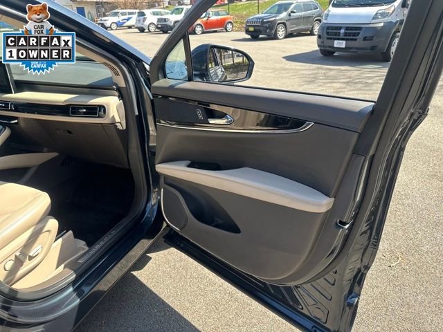 Used 2022 Lincoln Nautilus AWD w/ Premium Package image 12