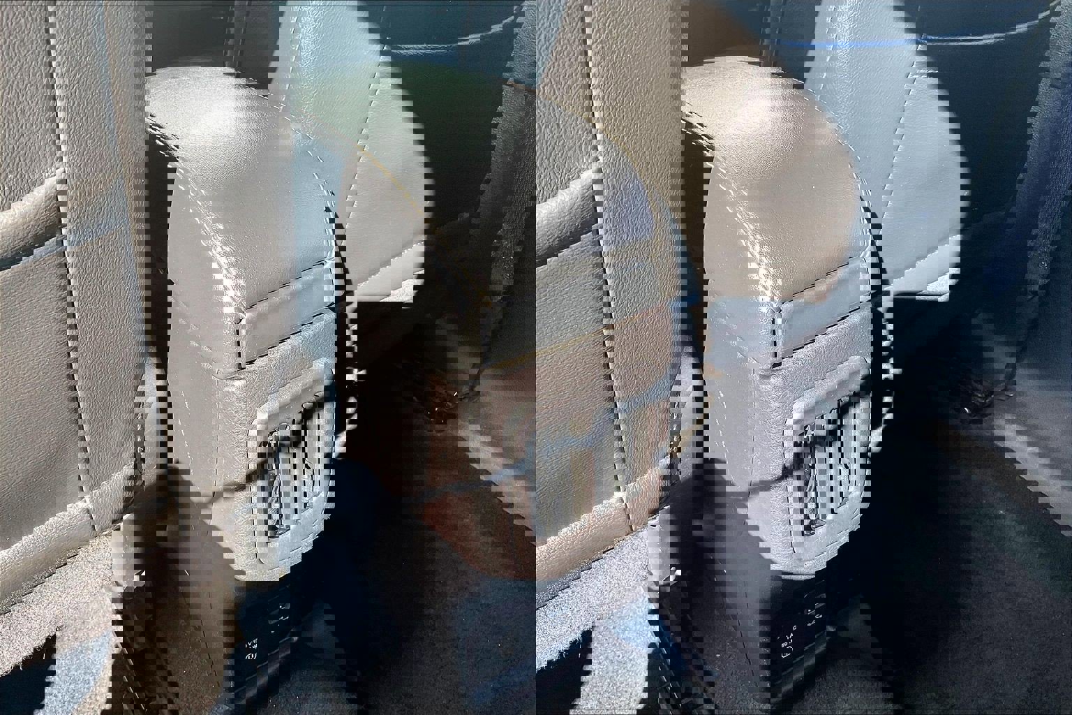 Used 2019 Jeep Compass Latitude w/ Cold Weather Group image 40