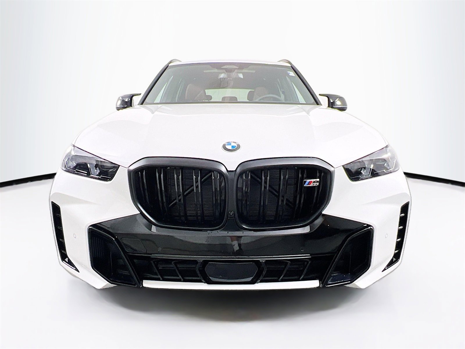 New 2026 BMW X5 M60i w/ Executive Package image 2