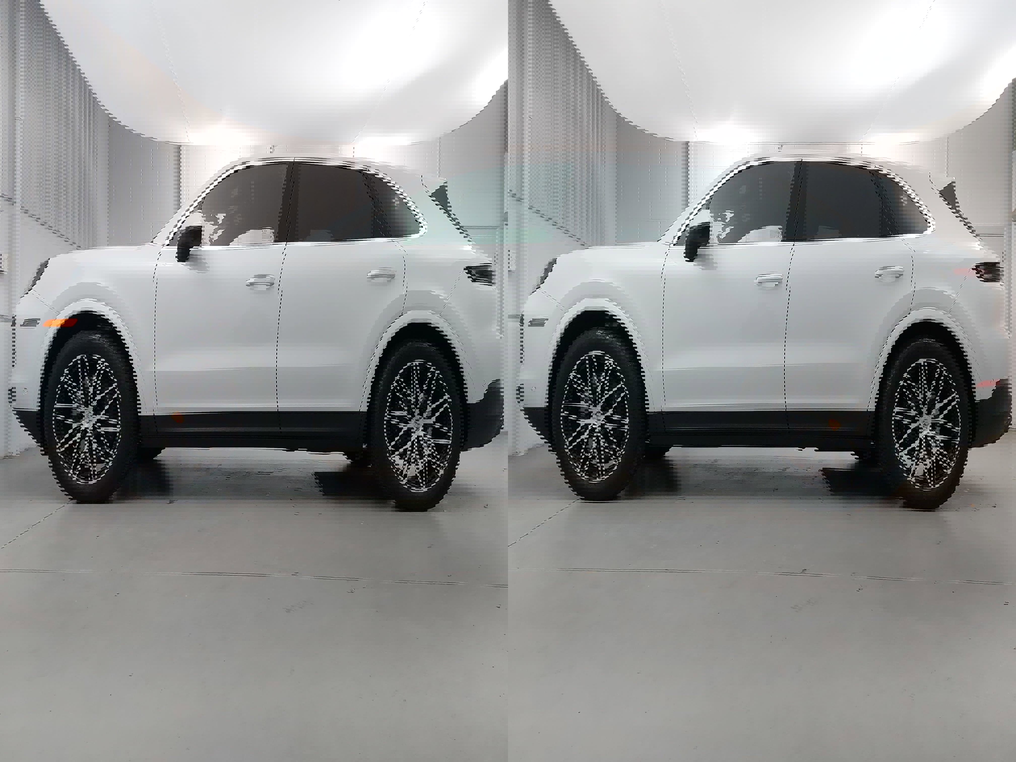 Certified 2025 Porsche Cayenne image 2