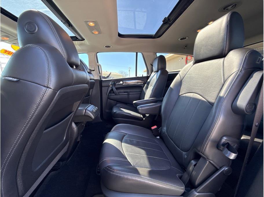Used 2017 Buick Enclave Leather image 10
