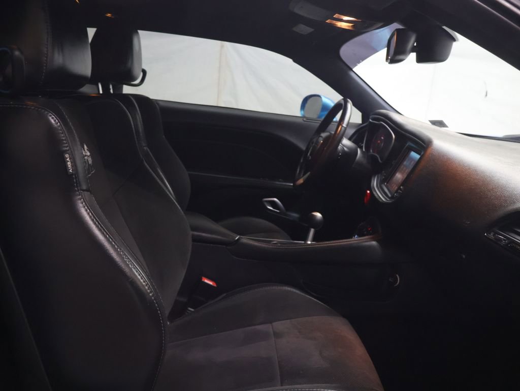 Used 2016 Dodge Challenger R/T Scat Pack w/ Leather Interior Group image 9