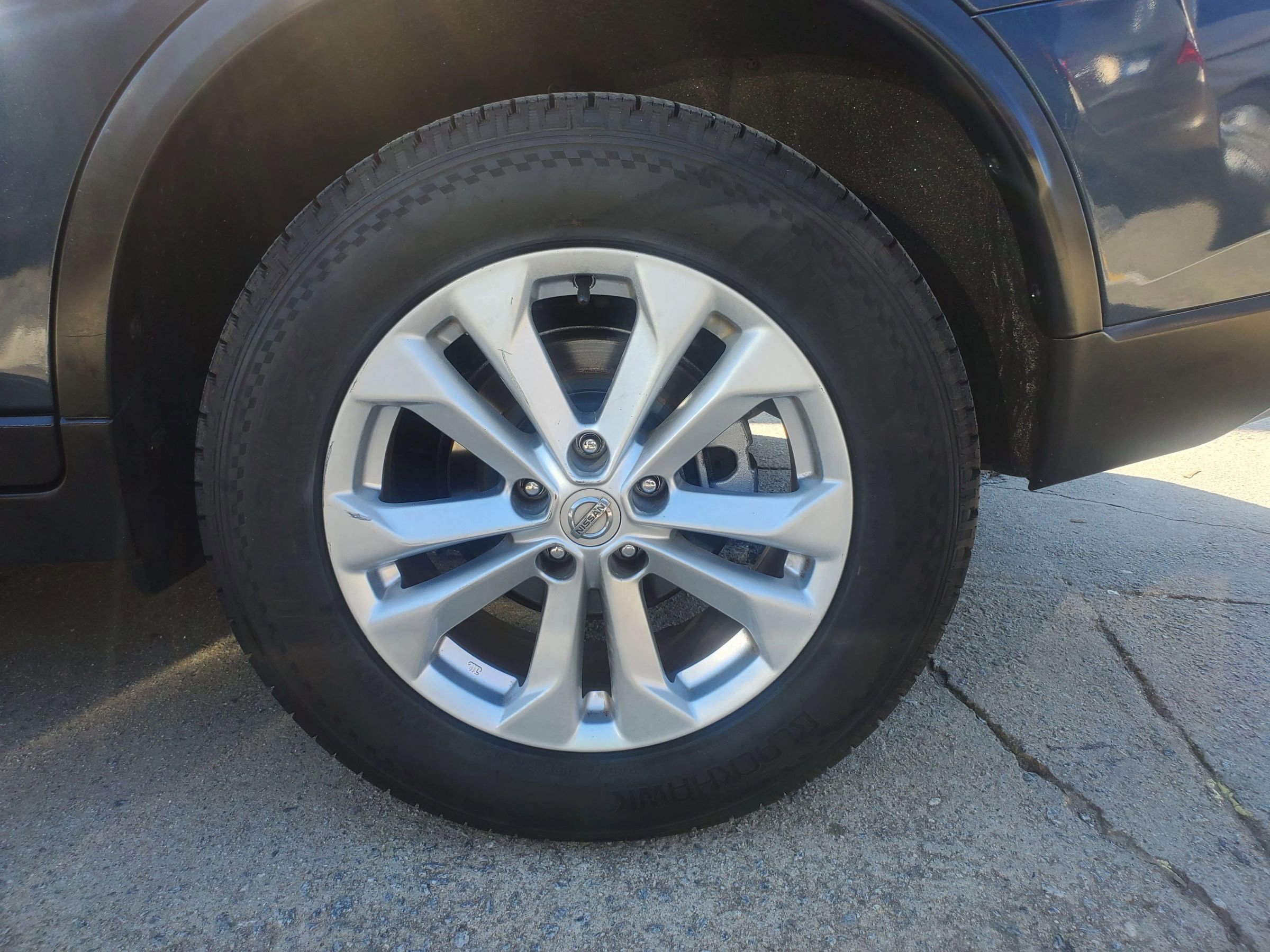 Used 2016 Nissan Rogue SV w/ SV Premium Package image 59