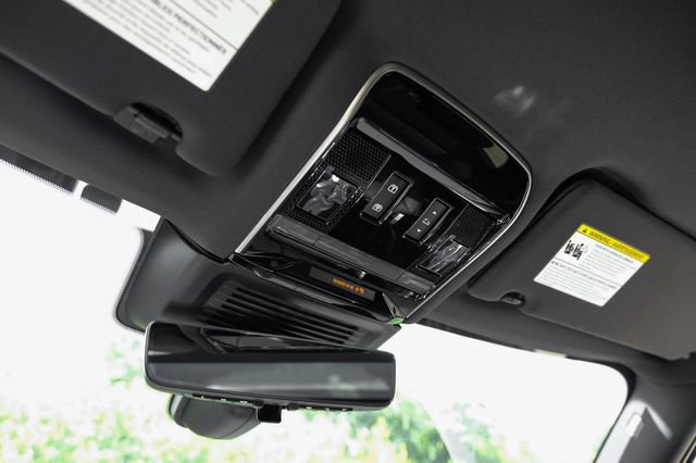 New 2026 Land Rover Range Rover SE AWD/4WD image 31
