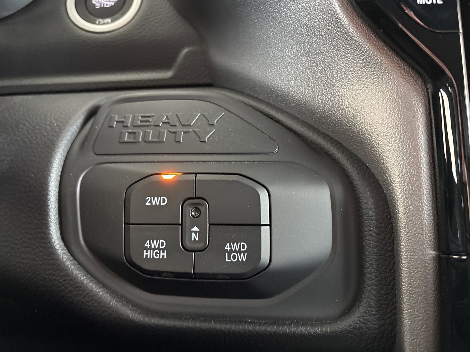 Used 2026 RAM 2500 Laramie AWD/4WD image 28