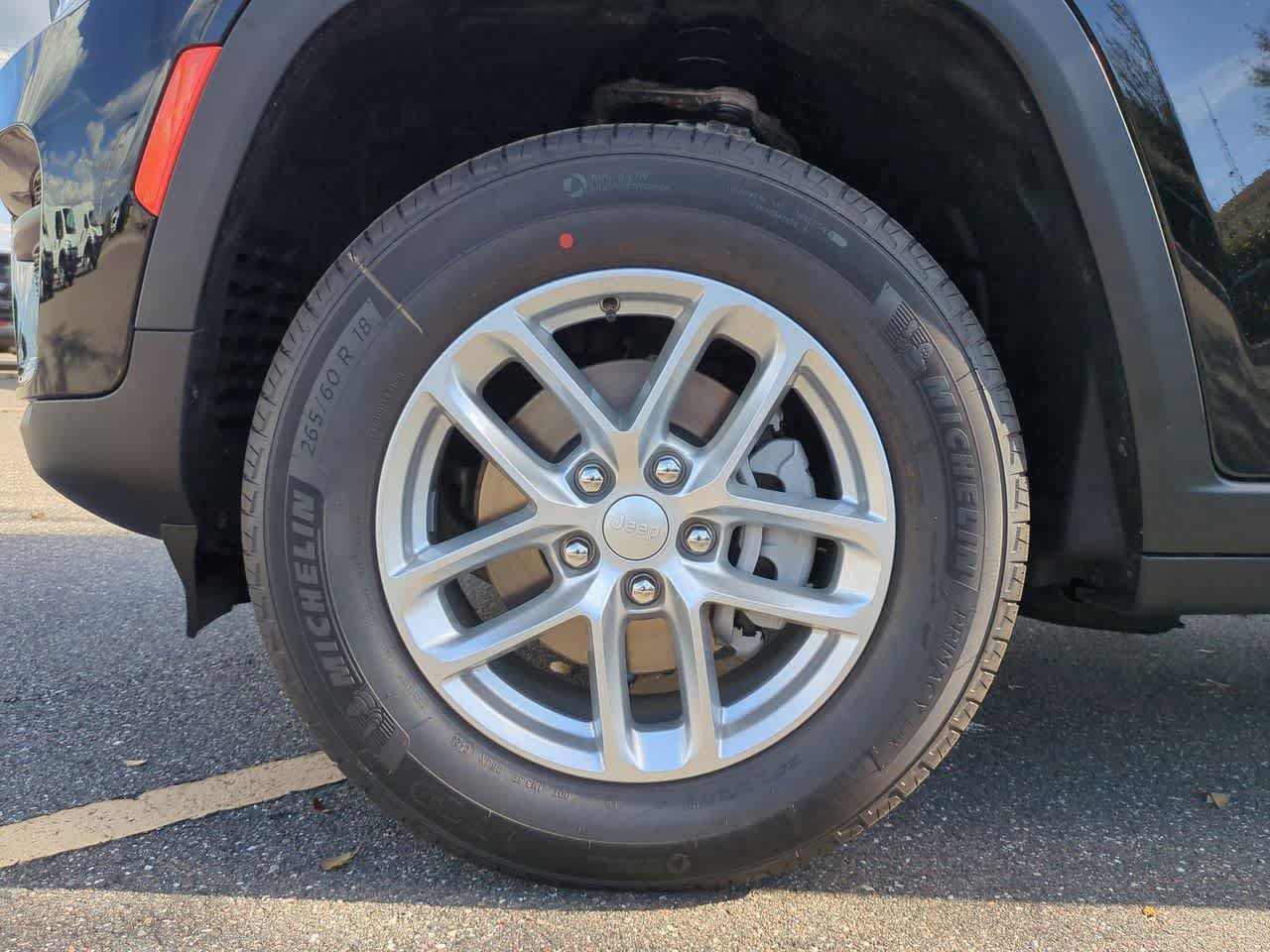 New 2026 Jeep Grand Cherokee Laredo X AWD/4WD image 14