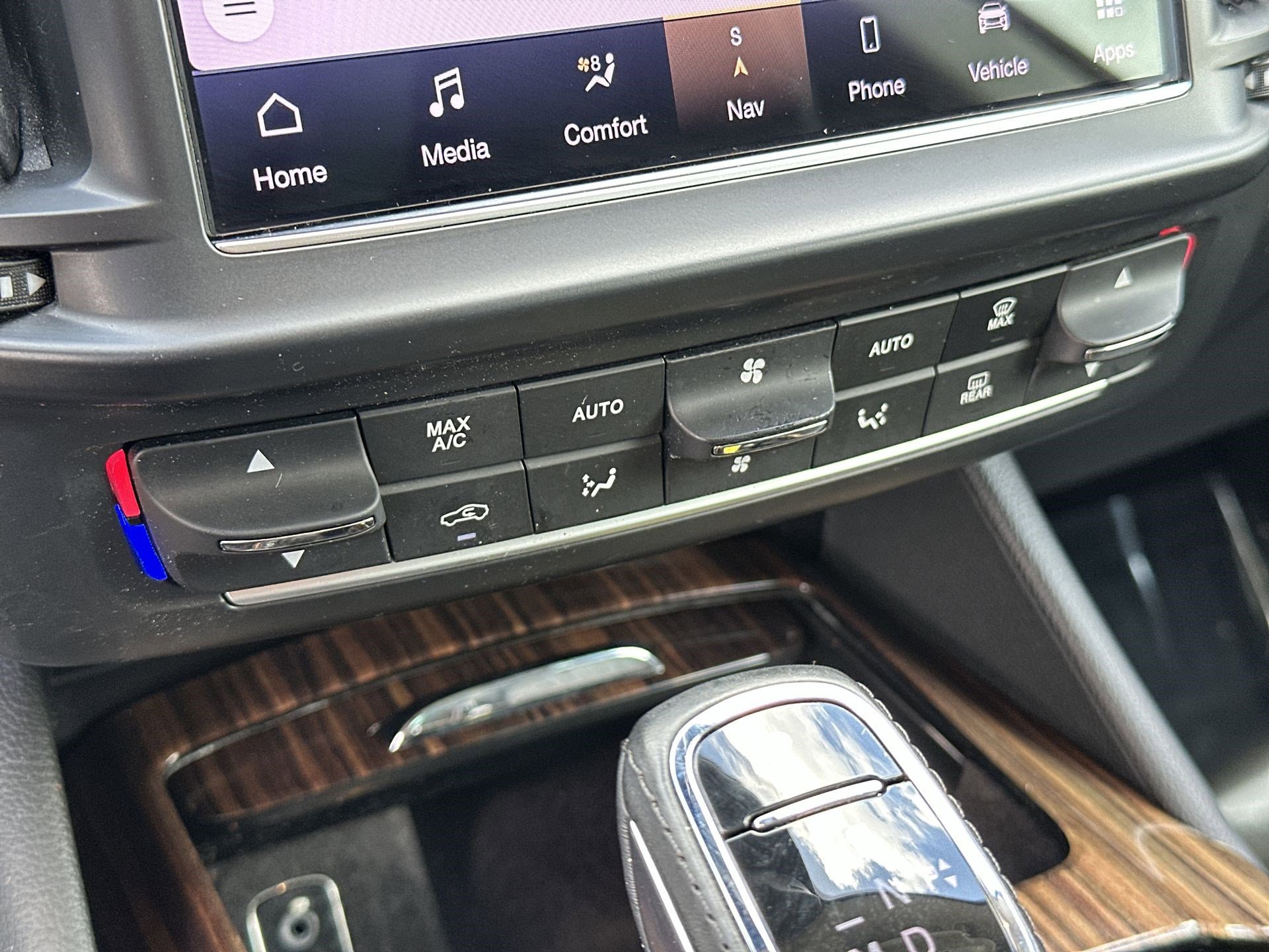 Used 2022 Maserati Levante GT image 17