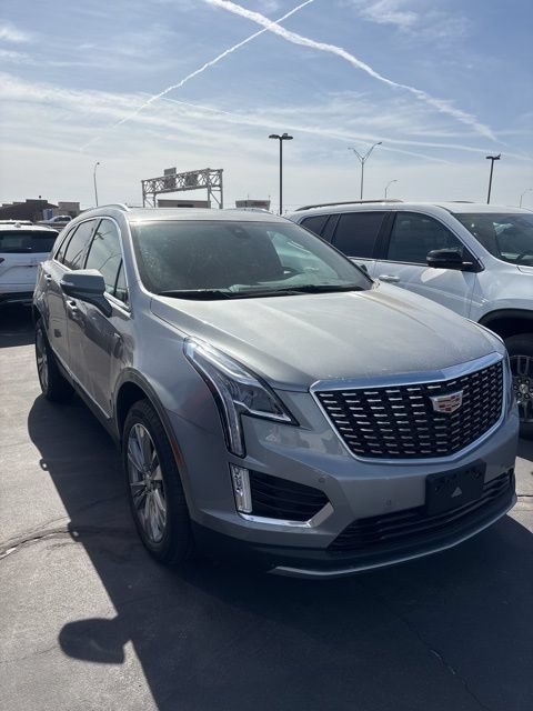 Used 2025 Cadillac XT5 Premium Luxury FWD image 5