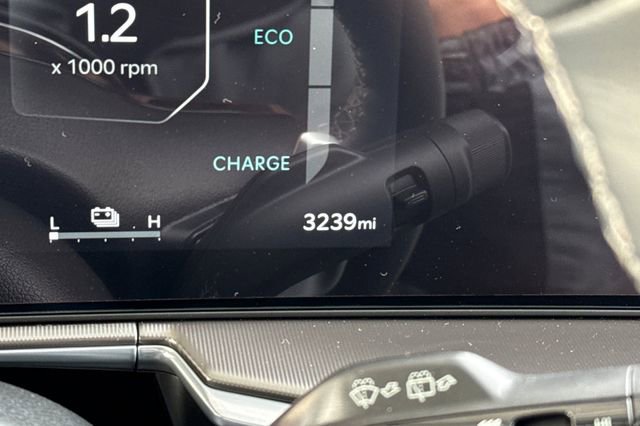 Certified 2025 Kia Sorento SX Prestige image 35