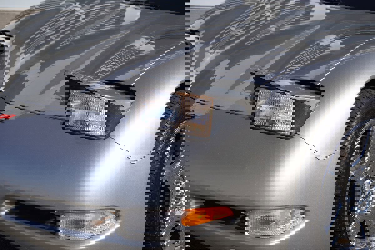 Used 1999 Chevrolet Corvette Convertible w/ Memory Pkg image 2