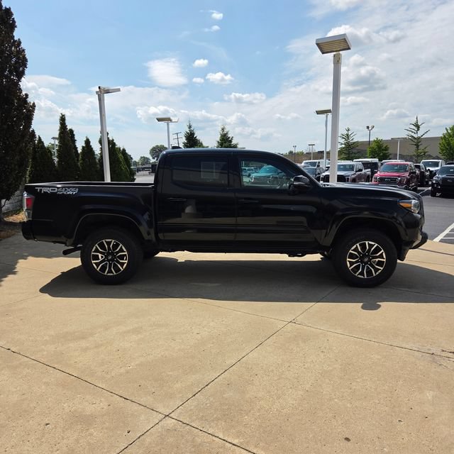 Used 2023 Toyota Tacoma TRD Sport AWD/4WD image 7
