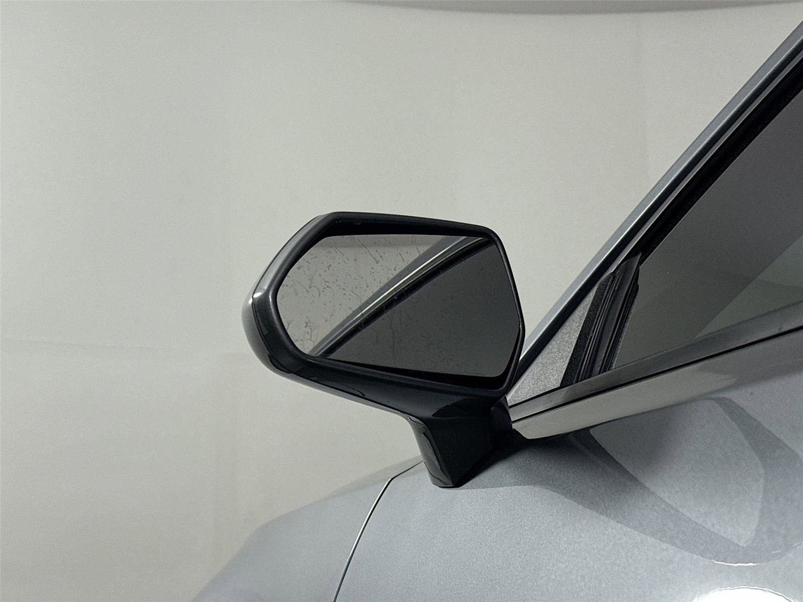 Used 2021 Chevrolet Camaro LT image 5