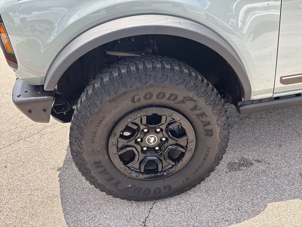 Used 2021 Ford Bronco First Edition AWD/4WD image 9