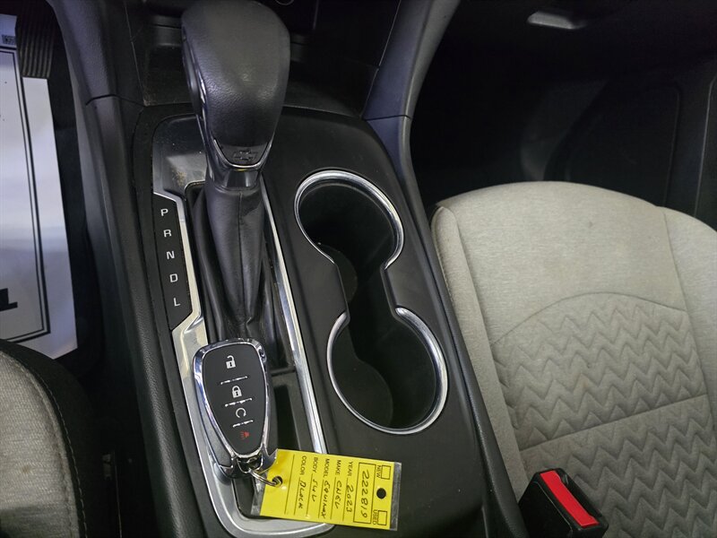 Used 2023 Chevrolet Equinox LS w/ LS Convenience Package FWD image 20