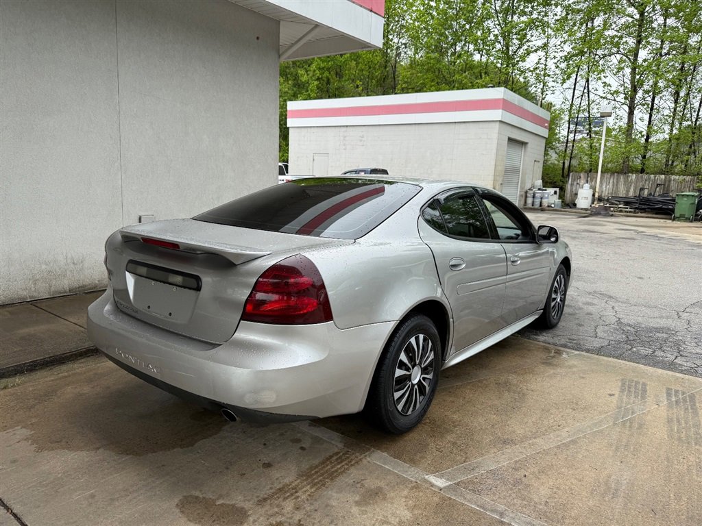 Used 2007 Pontiac Grand Prix FWD image 3