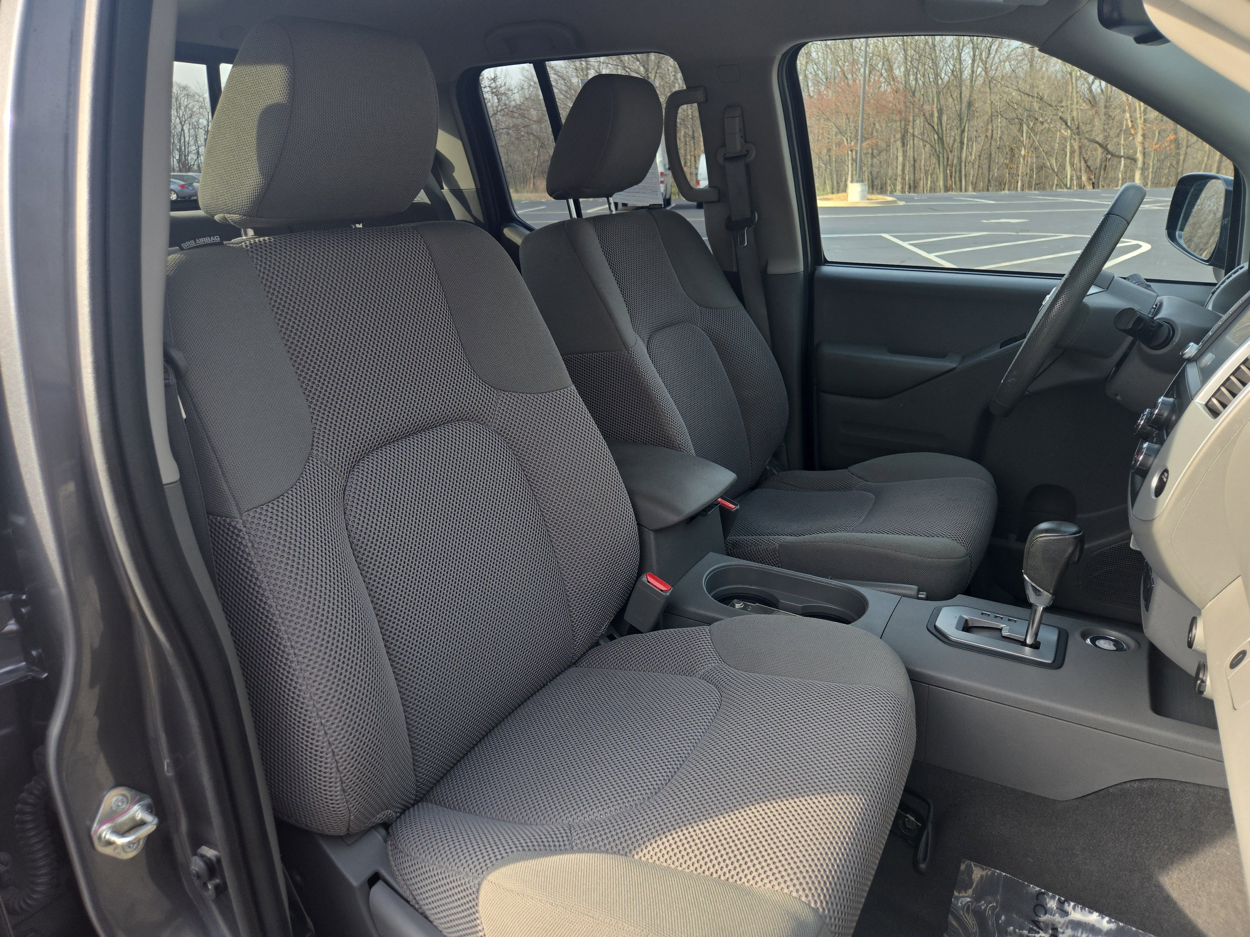 Used 2020 Nissan Frontier SV w/ Midnight Edition Floor Mats image 22